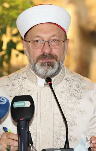 Son dakika: Diyanet İşleri Başkanı Ali Erbaş: Toplumu din konusunda aydınlatmak görevimiz