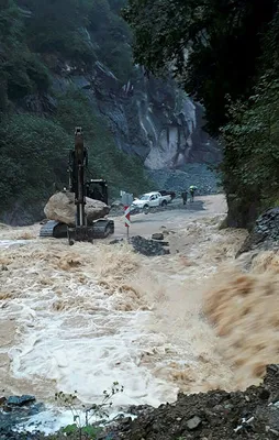 Rize'de sel felaketi! Yağış can aldı