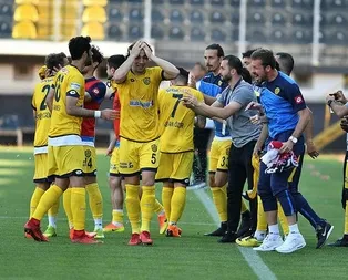 Süper Lig’e çıkan iki takım belli oldu