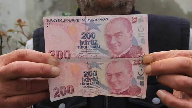 10-50-100-tllik-banknotlarin-sag-kosesine-dikkat-edin-benzerini-bulan-turnayi-gozunden-vuruyor-1696339013501.jpg