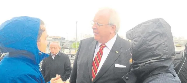 Merkel’in elçisi bakanlığa çağrıldı