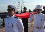 Atatürk’ü temsil eden bayrak karaya çıkartıldı