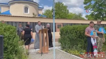 Rahip rahibe bunu yapar mı! Rusya - Ukrayna savaşı din adamlarını birbirine düşürdü: Haç ile vurdu
