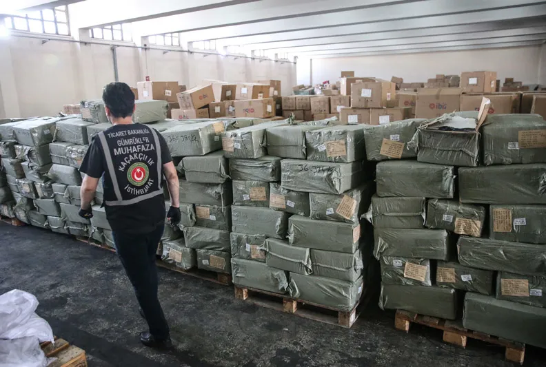 730 bin parça kaçak eşya ele geçirildi