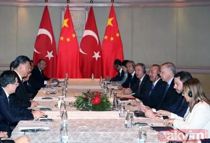 Başkan Erdoğan BRICS zirvesinde Putin ve Şi ile görüştü