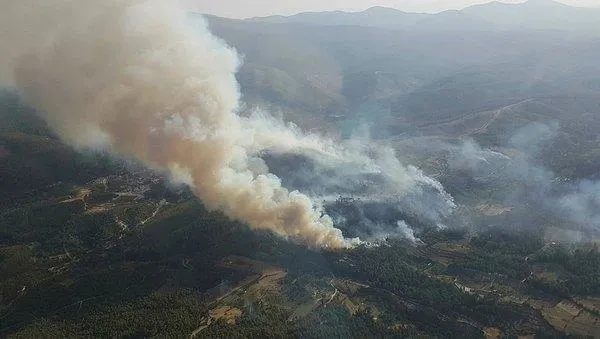 orman-genel-mudurlugunden-koycegizde-yangin-sondurme-helikopteri-dustu-iddiasina-yalanlama-1628010560761.jpeg Orman Genel Müdürlüğü'nden 'Köyceğiz'de yangın söndürme helikopteri düştü' iddiasına yalanlama-2
