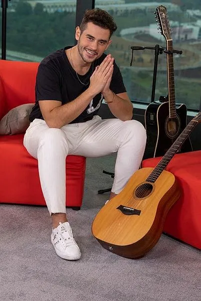 cem-beleviden-irem-dericiden-vazgecemiyor-oyle-bir-paylasim-yapti-ki-gorenler-sasti-kaldi-1641665830928.jpeg Cem Belevi'den İrem Derici'den vazgeçemiyor! Öyle bir paylaşım yaptı ki görenler şaştı kaldı-6