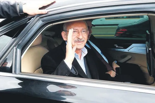 ABD'de icazet turuna çıkan Kılıçdaroğlu 8 saat araçla yol yaptı! Siyah camlı minibüste kimle konuştuğu merak konusu oldu