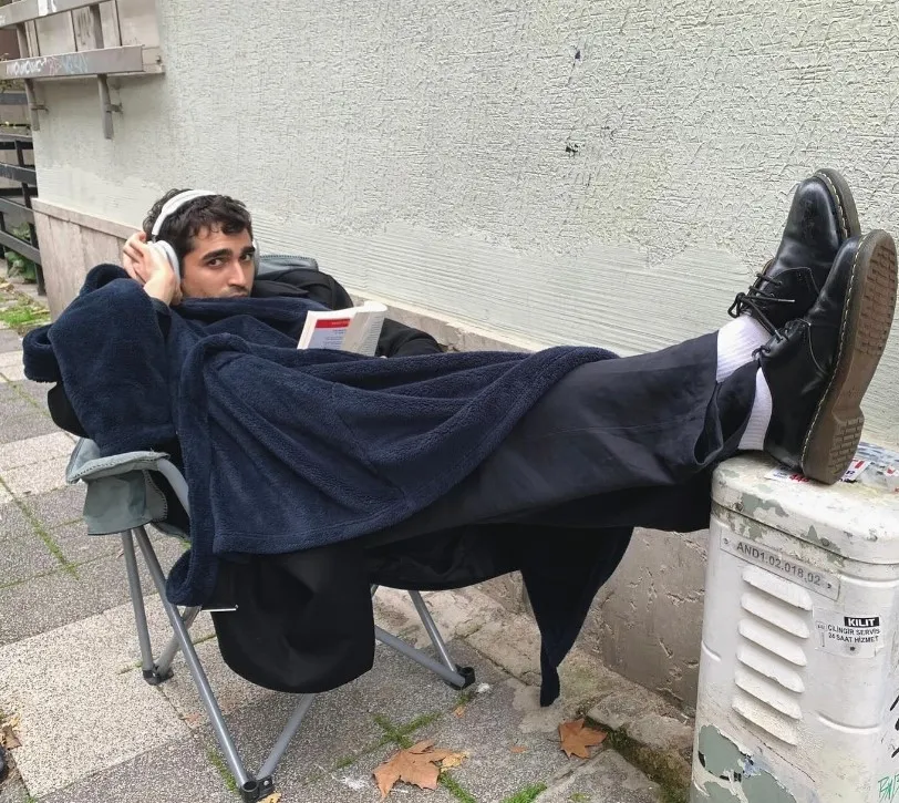 Yalı Çapkını'nın başrolü Mert Ramazan Demir'den doktor abisiyle yeni poz! - 5