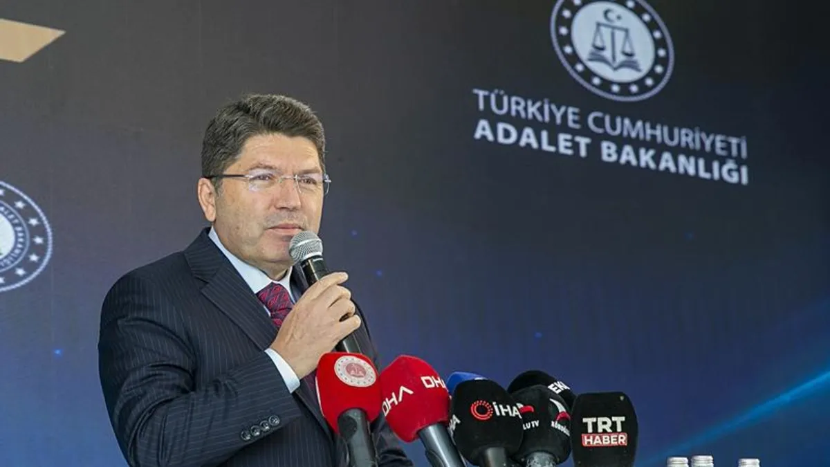 Adalet Bakanı Yılmaz Tunç gündemi değerlendirdi | Sahte e-imza çetesi açıklaması! "UYAP dünya çapında gelişmiş bir sitem"