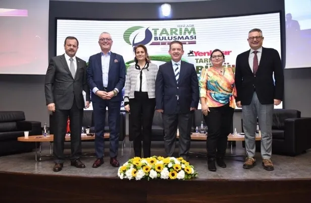 tarimin-kalbi-izmirde-duzenlenen-yeni-asir-tarim-bulusmasinda-atti-1670252720462.jpeg