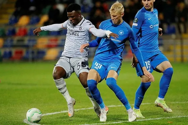 basaksehir-kilidi-acamadi-letonyadan-1-puanla-donuyoruz-1665092037419.jpeg Başakşehir kilidi açamadı! Letonya'dan 1 puanla dönüyoruz-1