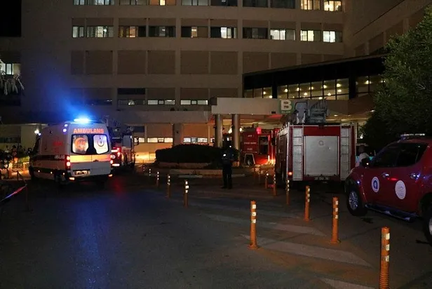 Akdeniz Üniversitesi Hastanesi'nde yangın paniği-3