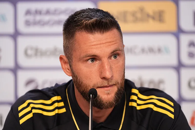 Fenerbahçe'den kaleye sürpriz transfer! Görüşmeler başladı - 6