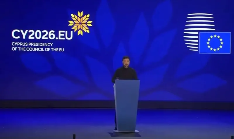 zelenskiyden-kustah-sozler-abnin-kucaginda-kibristaki-turk-varligini-hedef-aldi-1767861594647.jpeg Zelenskiy'den küstah sözler! GKRY'nin AB dönem başkanlığında Kıbrıs'taki Türk varlığını hedef aldı: Bu ilk skandalı değil!-2