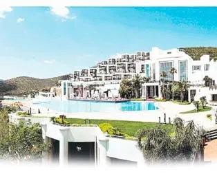 Hayırlı traşlar saç sakal: 2 bin 500 lira!