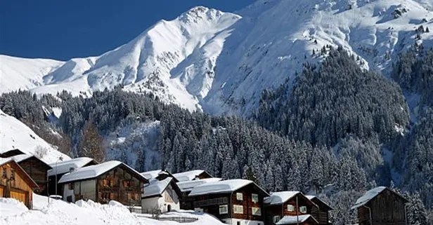 İsviçre'de doğa felaketi: Buzul çökmesi sonucu bir köy yok oldu