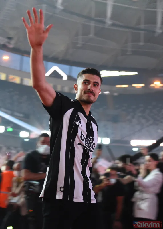 Dorukhan Toköz Beşiktaş'tan ayrılıyor mu? Şampiyonluk kutlamasında 'Gidiyorum' şarkısını seçmesinin nedenini açıkladı - 1