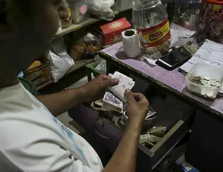 Suriyeli Türk lirasına geçiyor