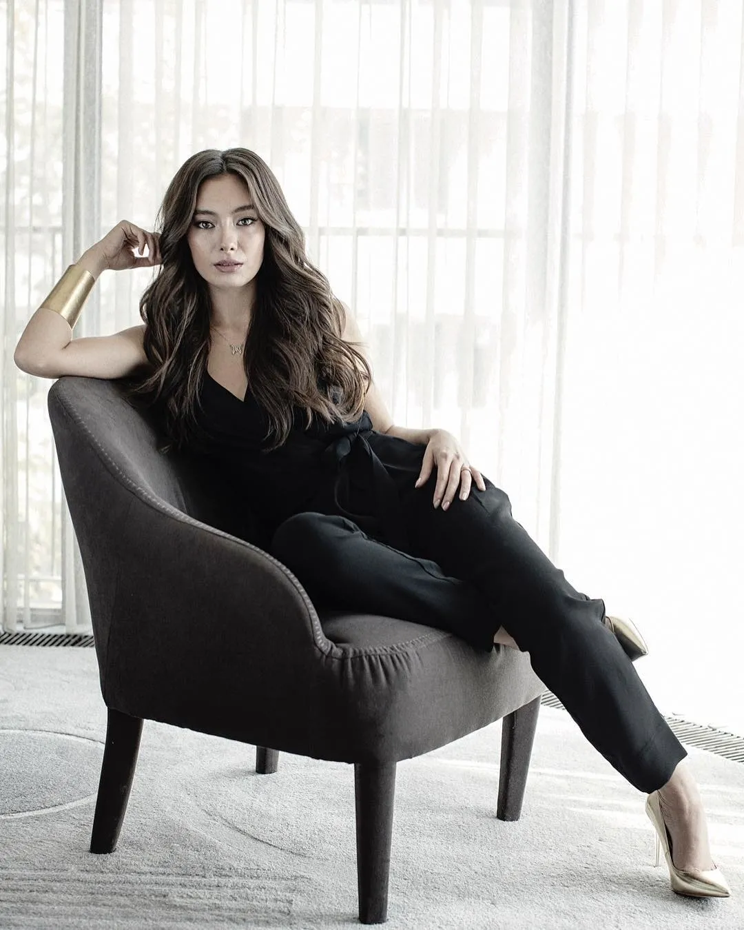 Yatak pozlarını yayınlayan Neslihan Atagül’ün gizemli paylaşımı hayranlarını heyecanlandırdı: Kutlanacak şeyler var... - 5