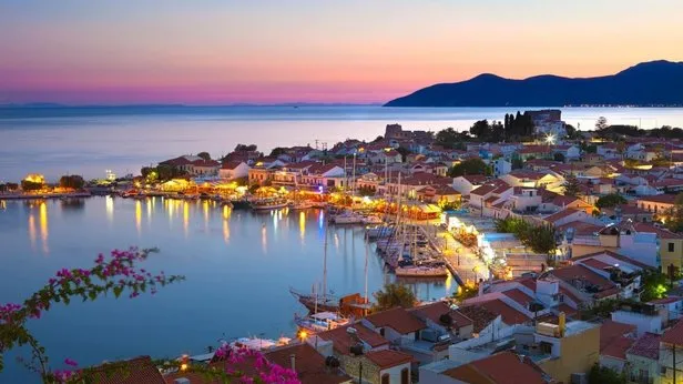 Yunan adaları turu fiyatları! Yunan adalarına feribot seferleri, hangileri vizesiz oldu? Kos, Mikonos, Midilli, Rodos, İleryoz...