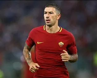 Aleksandar Kolarov 1 yıllığına imzayı attı