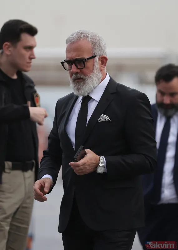 Hakan Ural Dolmabahçe Sarayı’nda gerçekleşen iftardan Başkan Recep Tayyip Erdoğan ile fotoğrafını paylaştı: "Sevmek ayıp mı yahu" - 15