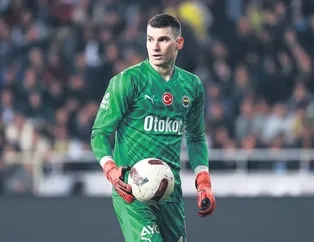 2 oyuncuya milli davet