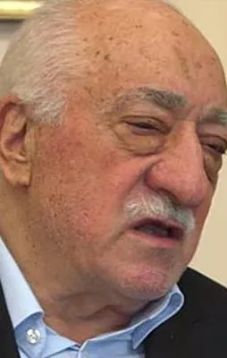 FETÖ'cü hainlerden şehitlere küfür