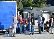 Bir su kuyruğu da Eskişehirde! Vatandaş isyanda: Bu devirde nasıl su mağduriyeti olabiliyor?