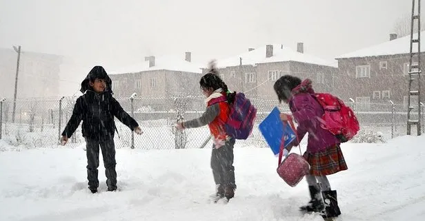 Eğitime kar engeli! Erzincan’da okullar tatil mi? 2 Aralık Pazartesi kar tatili olan yerler