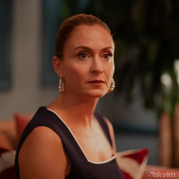 Kısacık büstiyeri ile dümdüz karnını sergiledi! 2 çocuk annesi Ceyda Düvenci fit vücuduyla dikkat çekti! “Kim der 47 yaşında” - 3