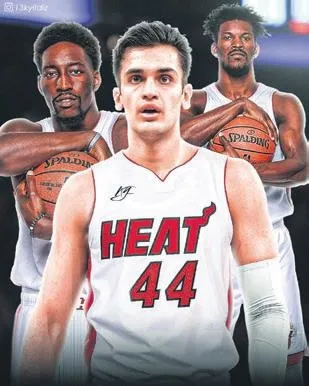 nba-miami-heattaki-temsilcimiz-omer-faruk-yurtseven-firtina-gibi-esti-1641263172320.jpeg NBA Miami Heat’taki temsilcimiz Ömer Faruk Yurtseven fırtına gibi esti-2
