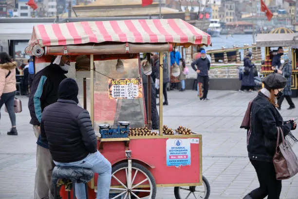 yaz-yagmuru-sanmayin-firtina-geliyor-meteoroloji-uyardi-saganak-yagis-yolda-iste-il-il-gunluk-haftalik-hava-du-1659938890963.jpg 11,12,13 Ağustos 2022 HAVA DURUMU || Yağış için saat verildi! Turuncu kod uyarısı verildi! Evden çıkmayın...-7