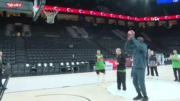 Başkan Erdoğan ile Shaquille O’Neal'ın atış düellosu kamerada!