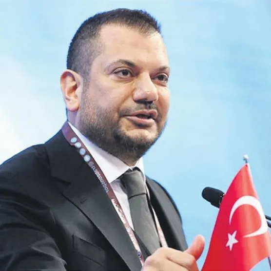 Ertuğrul Doğan A spor yayınında son dönemdeki hakem hatalarıyla ilgili sert ifadeler kullandı!