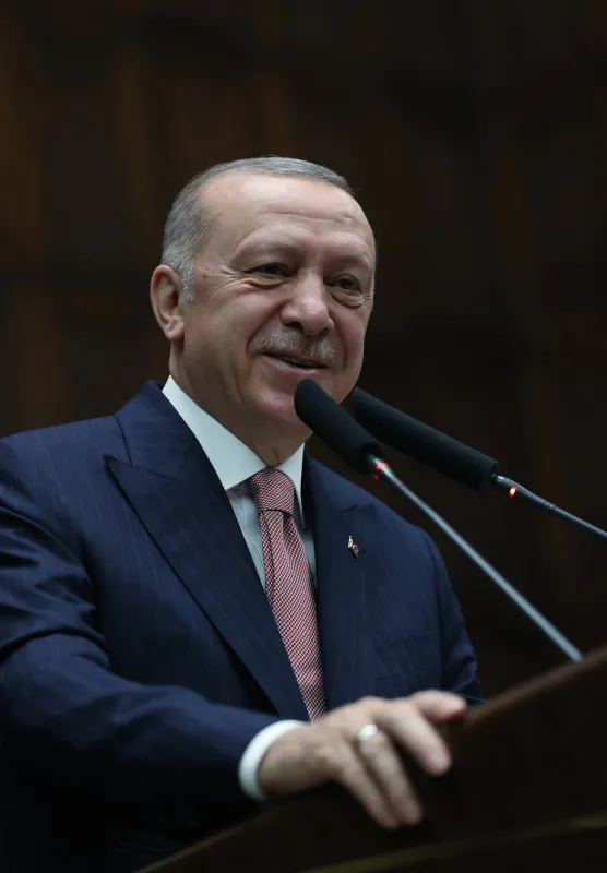 son-dakika-baskan-recep-tayyip-erdogandan-kemal-kilicdarogluna-katarli-ogrencilere-sinavsiz-universite-tepkisi-1625049055833.jpg SON DAKİKA: Başkan Recep Tayyip Erdoğan'dan Kemal Kılıçdaroğlu'na 'Katarlı öğrencilere sınavsız üniversite' tepkisi:-7