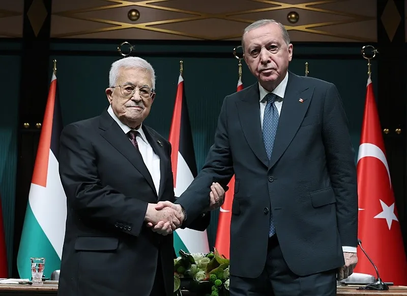 mahmud-abbas-ankarada-baskan-erdogan-resmi-torenle-karsiladi-1786549937344.jpeg Külliye'den dünyaya Filistin mesajı! Başkan Erdoğan: Netanyahu muvaffak olamayacak! Mahmud Abbas'tan Mekke Anlaşması mesajı-3
