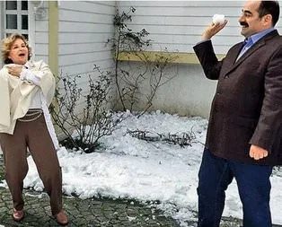 Gülen’e inat kartopu oynadılar