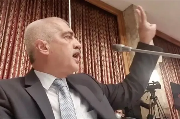 HDP'li Faruk Gergerlioğlu'ndan "namaz" provokasyonu! Meclis Başkanı Şentop dersini verdi