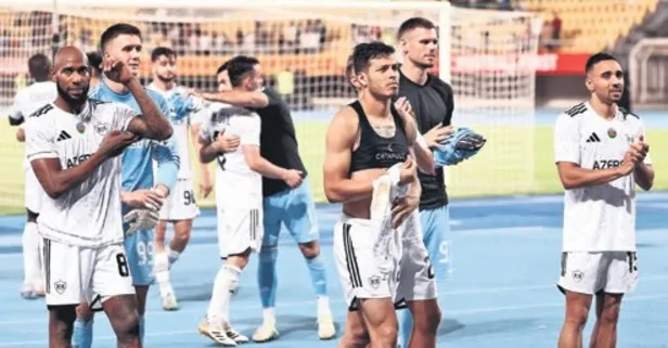 Karabağ farka koştu: Play-off biletini kaptı