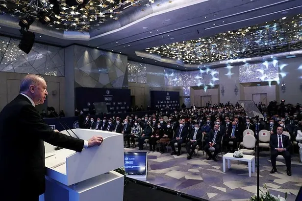 Başkan Erdoğan: 2021 toplam ihracatımız geçen yıla göre yüzde 32,9 oranında artışla 225 milyar 368 milyon dolar oldu-8