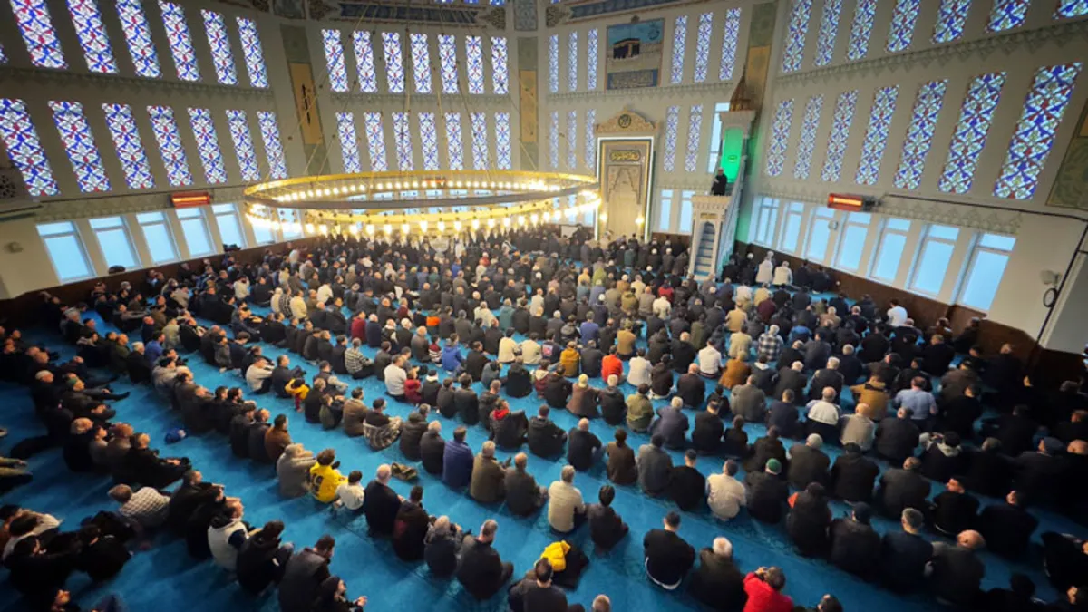 81 ilde Ramazan Bayramı coşkusu! Camiler doldu taştı