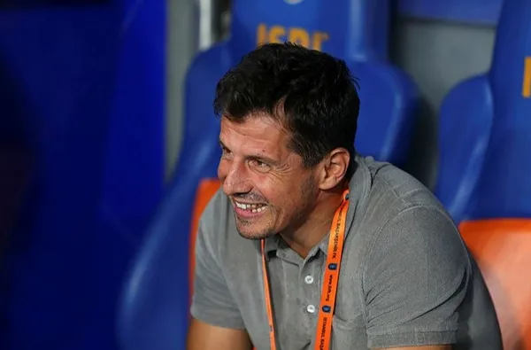 basaksehir-teknik-direktoru-emre-belozoglundan-mesut-ozil-aciklamasi-1661792025007.jpg Başakşehir teknik direktörü Emre Belözoğlu'ndan Mesut Özil açıklaması-2