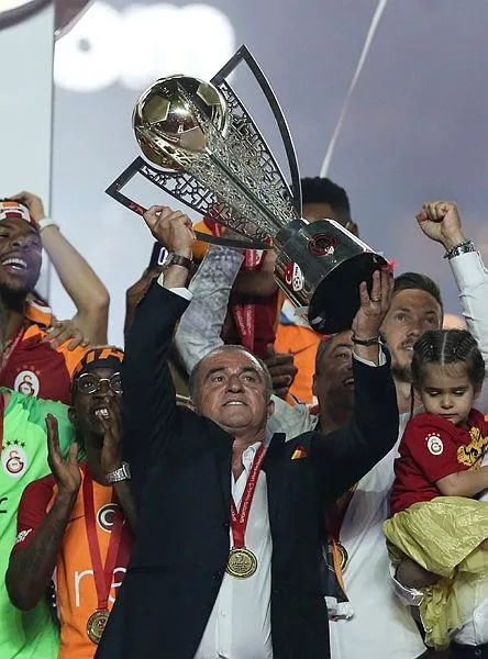 Galatasaray Teknik Direktörü Fatih Terim'den Fenerbahçe'ye ağır gönderme!-1
