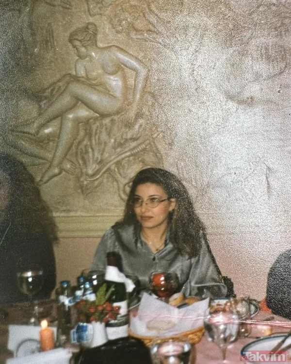 Hande Erçel’in anne özlemi yürek sızlattı! Doğum gününde paylaştı: Sonsuz yaşların olsun... - 10