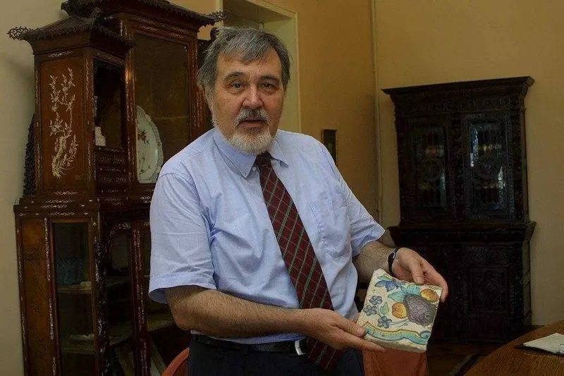 1773673020597.jpeg İlber Ortaylı'nın ibretlik hassasiyeti! 50 Yasin ve gizli hatimler: Topkapı Sarayı'nda gelenek başlatmış...-4