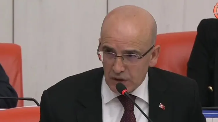 Hazine ve Maliye Bakanı Mehmet Şimşek'ten enflasyon açıklaması: "Kalıcı olarak düşüreceğiz" ▶️
