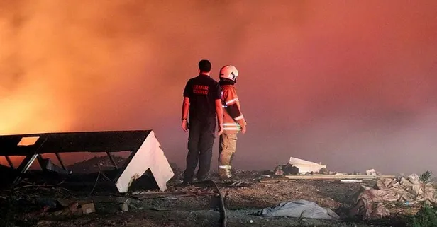 Son dakika: İzmir'de geri dönüşüm alanında korkutan yangın