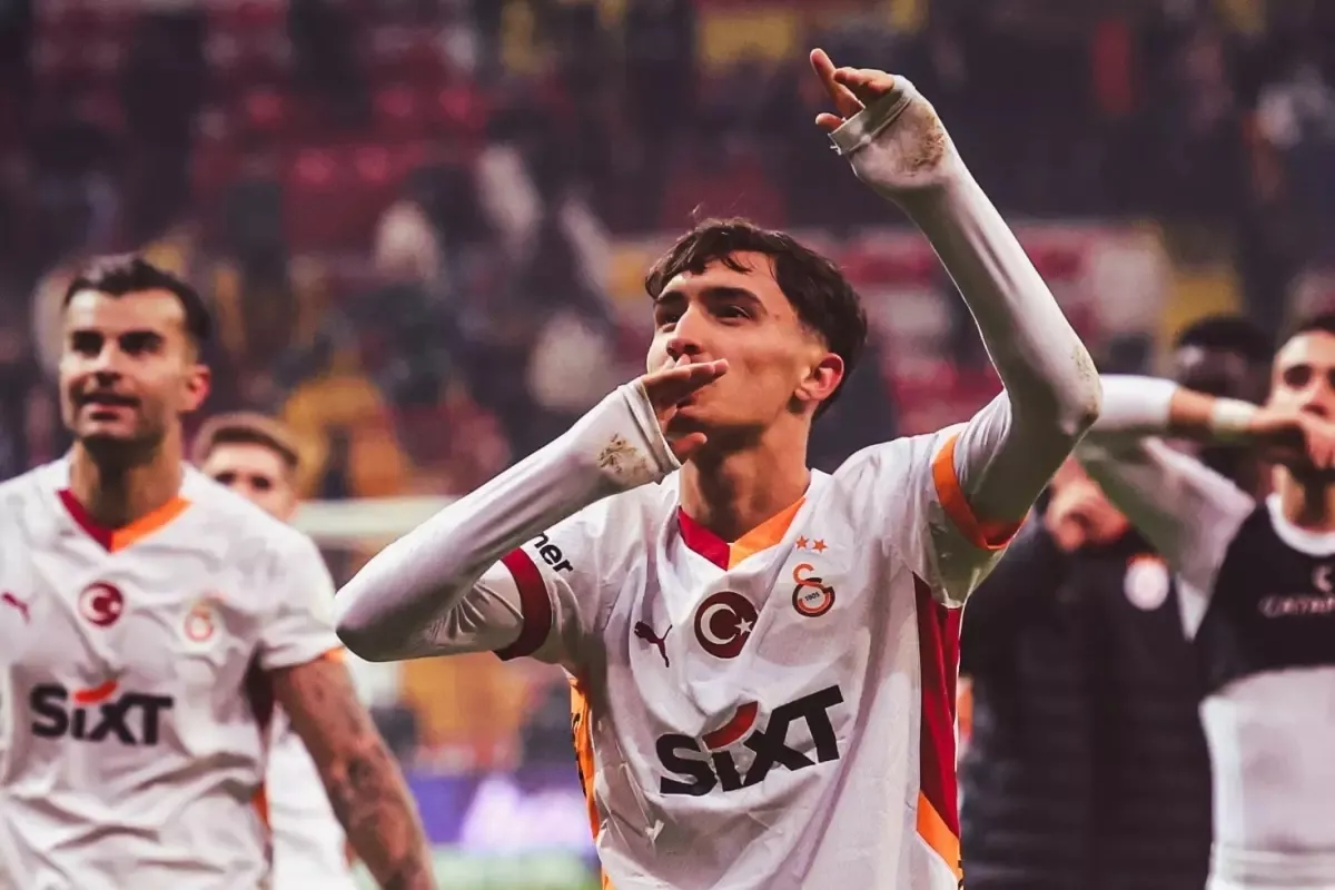 Galatasaray'da transferin tarihi belli oldu! Yıldız isim imza atıyor - 3